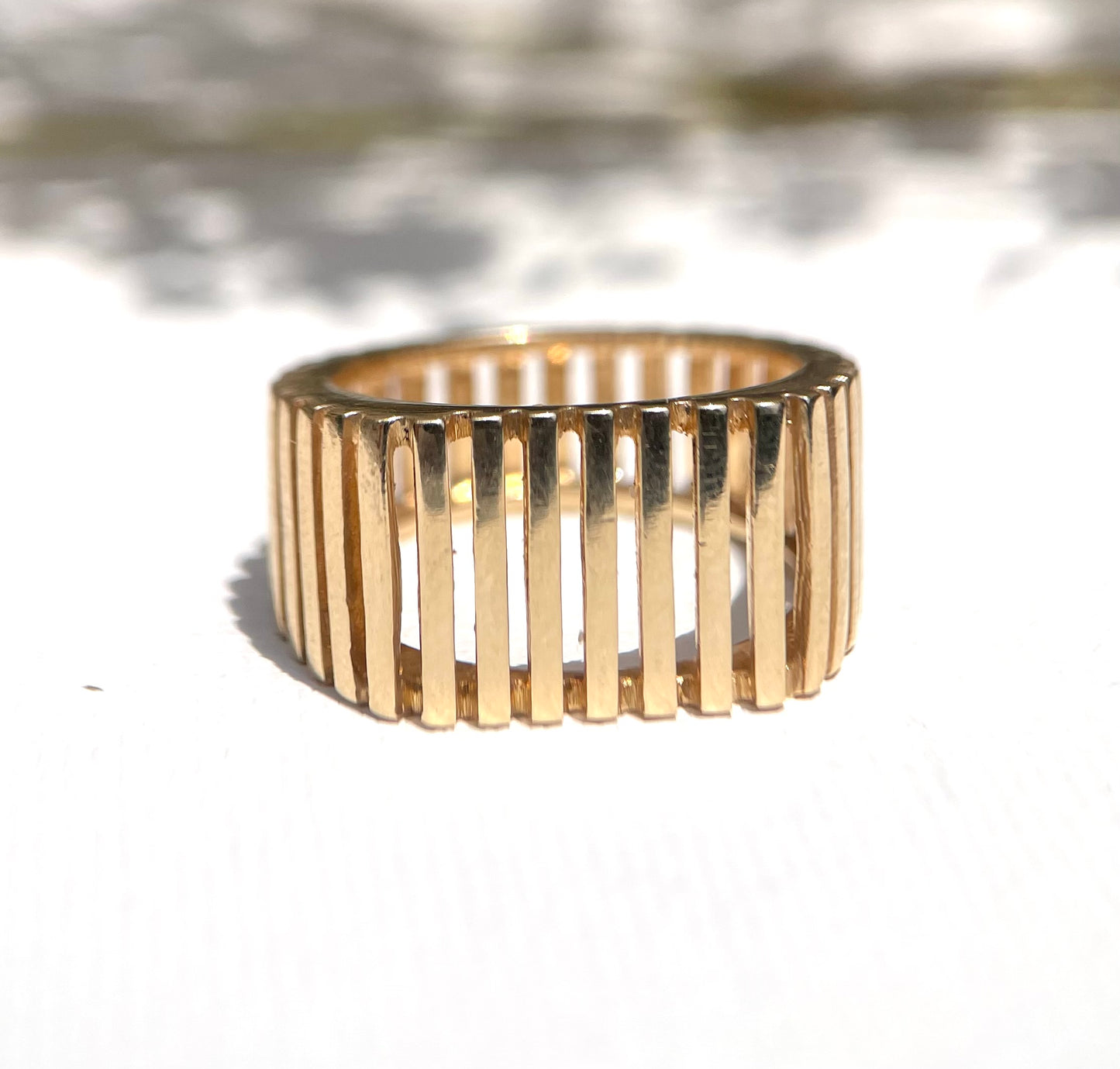 Vintage Ribbed Barrel Band Ring – 14K Yellow Gold - Size 7
